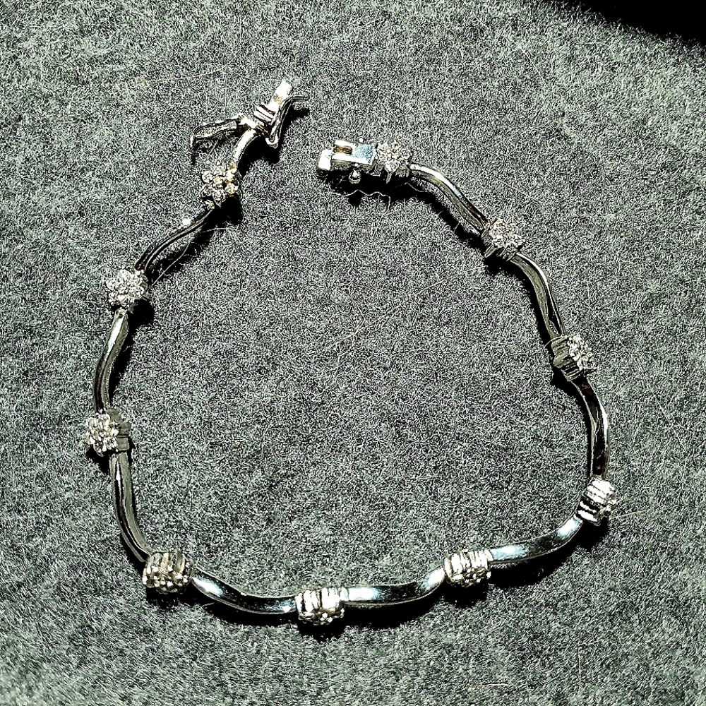 Dressy silver crystal bracelet